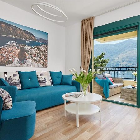코토르 Iva'S Sea View Balcony 아파트 외부 사진